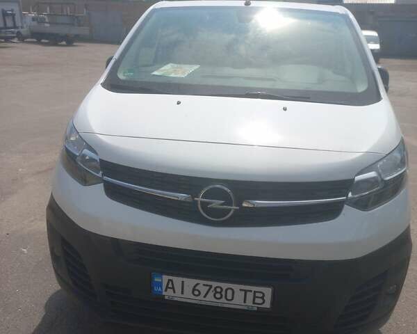 Білий Опель Віваро, об'ємом двигуна 1.5 л та пробігом 49 тис. км за 20800 $, фото 1 на Automoto.ua