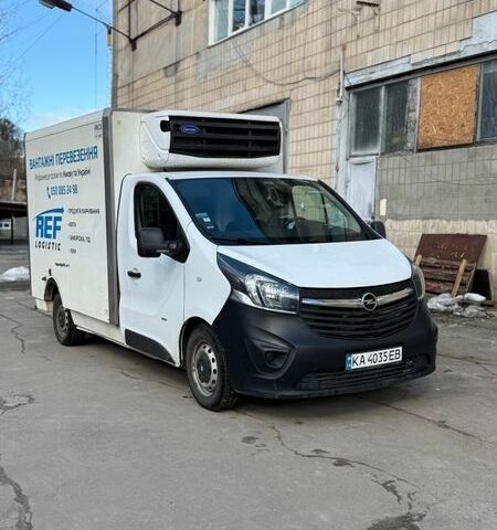 Білий Опель Віваро, об'ємом двигуна 1.6 л та пробігом 320 тис. км за 14000 $, фото 1 на Automoto.ua