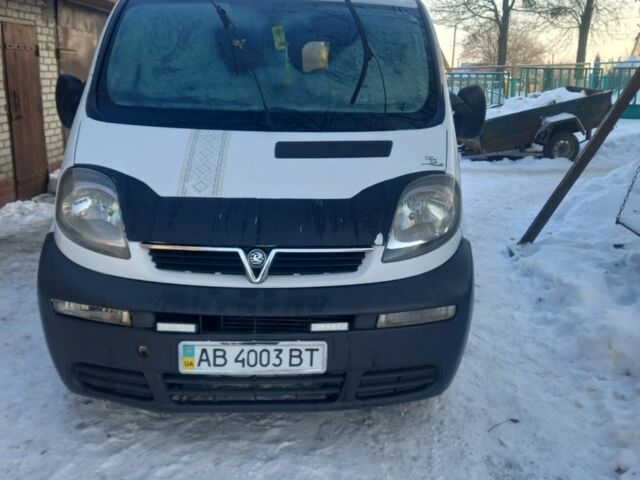 Белый Опель Виваро, объемом двигателя 1.9 л и пробегом 400 тыс. км за 6500 $, фото 1 на Automoto.ua