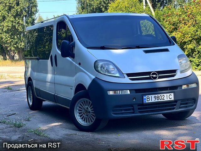 Білий Опель Віваро, об'ємом двигуна 1.9 л та пробігом 400 тис. км за 6500 $, фото 1 на Automoto.ua