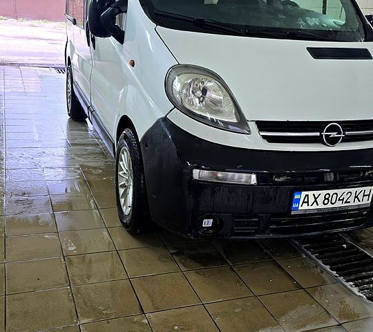 Белый Опель Виваро, объемом двигателя 1.9 л и пробегом 0 тыс. км за 7500 $, фото 1 на Automoto.ua