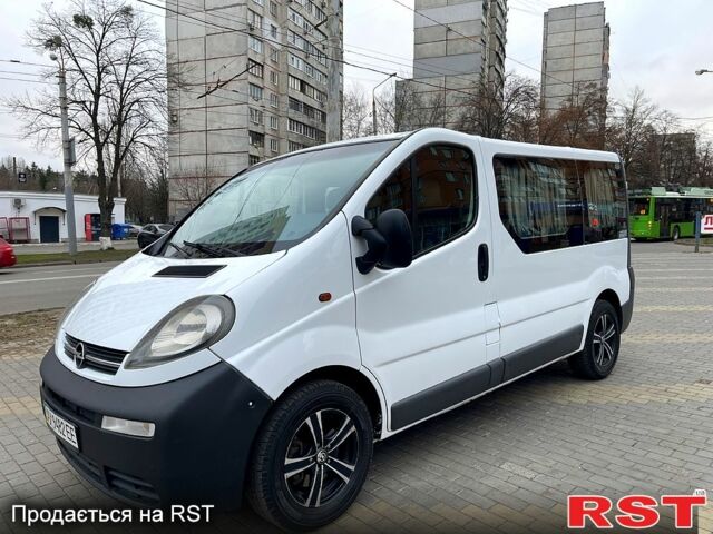 Білий Опель Віваро, об'ємом двигуна 1.9 л та пробігом 347 тис. км за 7500 $, фото 1 на Automoto.ua