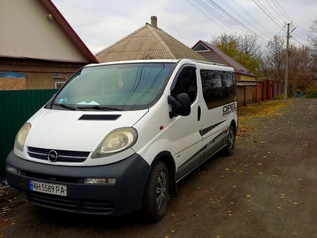 Белый Опель Виваро, объемом двигателя 1.9 л и пробегом 350 тыс. км за 8300 $, фото 1 на Automoto.ua