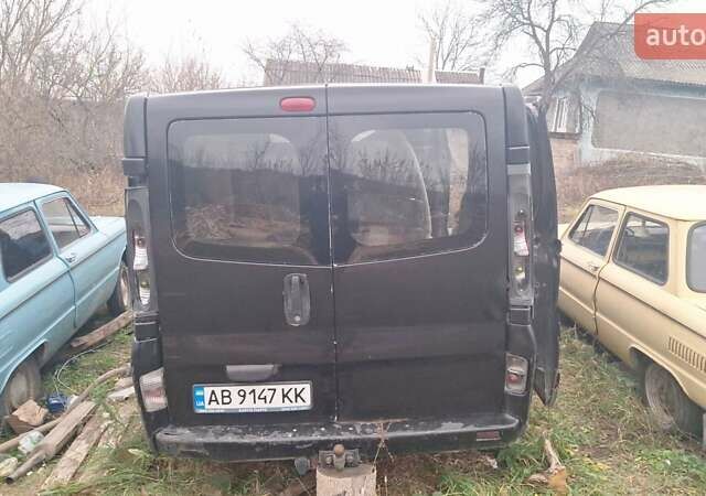 Черный Опель Виваро, объемом двигателя 1.9 л и пробегом 333 тыс. км за 2700 $, фото 1 на Automoto.ua