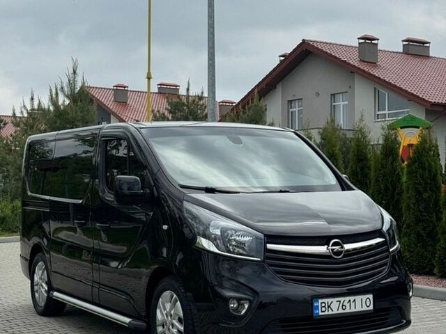 Чорний Опель Віваро, об'ємом двигуна 1.6 л та пробігом 221 тис. км за 12500 $, фото 1 на Automoto.ua