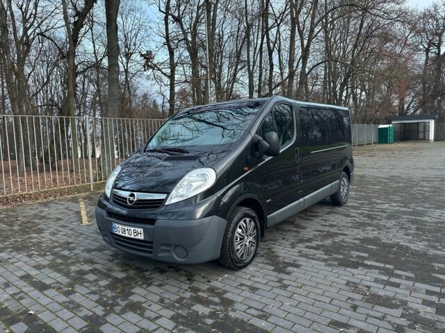 Черный Опель Виваро, объемом двигателя 2 л и пробегом 217 тыс. км за 10999 $, фото 1 на Automoto.ua