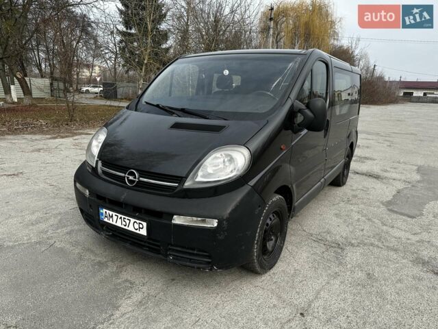 Черный Опель Виваро, объемом двигателя 1.9 л и пробегом 344 тыс. км за 7300 $, фото 1 на Automoto.ua