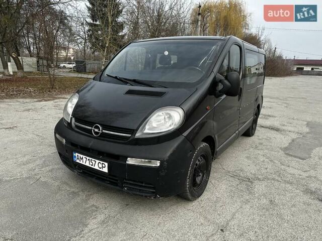 Черный Опель Виваро, объемом двигателя 1.9 л и пробегом 344 тыс. км за 7300 $, фото 1 на Automoto.ua