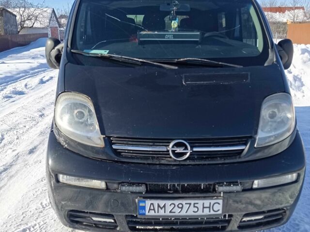 Черный Опель Виваро, объемом двигателя 1.9 л и пробегом 330 тыс. км за 6900 $, фото 1 на Automoto.ua