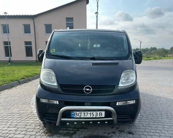 Черный Опель Виваро, объемом двигателя 1.9 л и пробегом 352 тыс. км за 7350 $, фото 1 на Automoto.ua