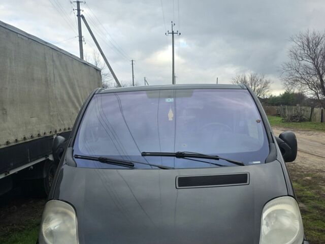 Черный Опель Виваро, объемом двигателя 1.9 л и пробегом 1000 тыс. км за 5118 $, фото 1 на Automoto.ua