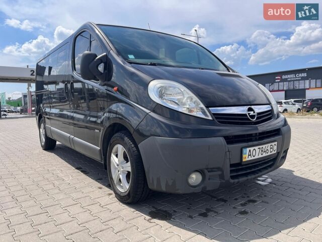 Чорний Опель Віваро, об'ємом двигуна 2 л та пробігом 312 тис. км за 8500 $, фото 1 на Automoto.ua