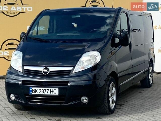 Черный Опель Виваро, объемом двигателя 2 л и пробегом 234 тыс. км за 12500 $, фото 1 на Automoto.ua