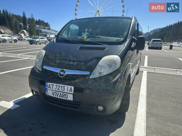 Черный Опель Виваро, объемом двигателя 2 л и пробегом 348 тыс. км за 13500 $, фото 1 на Automoto.ua