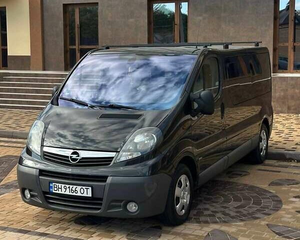 Опель Віваро 2014 у Измаиле на Automoto.ua Чорний Опель Віваро, об'ємом двигуна 2 л та пробігом 262 тис. км за 16500 $, фото 1 на Automoto.ua