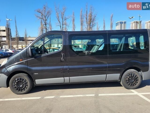 Черный Опель Виваро, объемом двигателя 2 л и пробегом 240 тыс. км за 16500 $, фото 1 на Automoto.ua