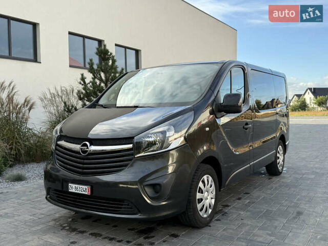 Чорний Опель Віваро, об'ємом двигуна 1.6 л та пробігом 268 тис. км за 14300 $, фото 1 на Automoto.ua