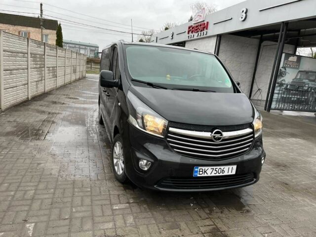 Чорний Опель Віваро, об'ємом двигуна 1.6 л та пробігом 166 тис. км за 16500 $, фото 1 на Automoto.ua