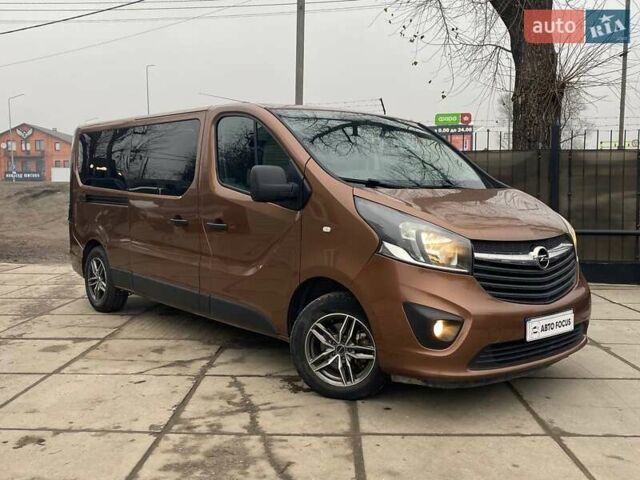 Коричневий Опель Віваро, об'ємом двигуна 1.6 л та пробігом 315 тис. км за 15990 $, фото 1 на Automoto.ua
