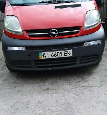 Червоний Опель Віваро, об'ємом двигуна 1.9 л та пробігом 160 тис. км за 5200 $, фото 1 на Automoto.ua