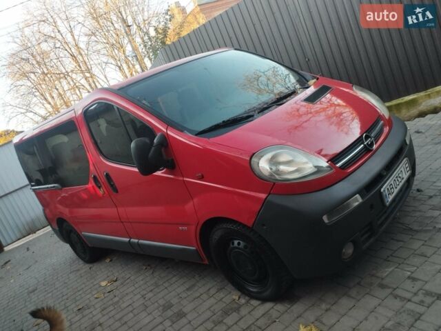 Красный Опель Виваро, объемом двигателя 1.9 л и пробегом 420 тыс. км за 8100 $, фото 1 на Automoto.ua