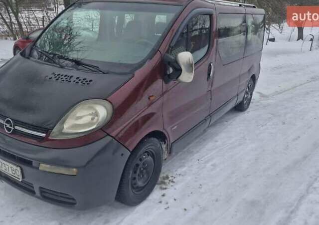 Червоний Опель Віваро, об'ємом двигуна 1.87 л та пробігом 270 тис. км за 7600 $, фото 1 на Automoto.ua
