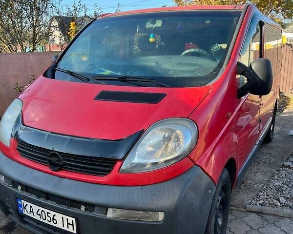 Красный Опель Виваро, объемом двигателя 1.87 л и пробегом 400 тыс. км за 7000 $, фото 1 на Automoto.ua