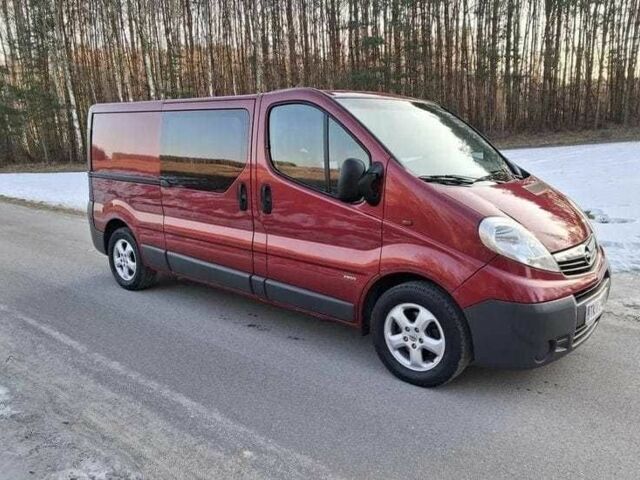 Червоний Опель Віваро, об'ємом двигуна 2.5 л та пробігом 278 тис. км за 7800 $, фото 1 на Automoto.ua