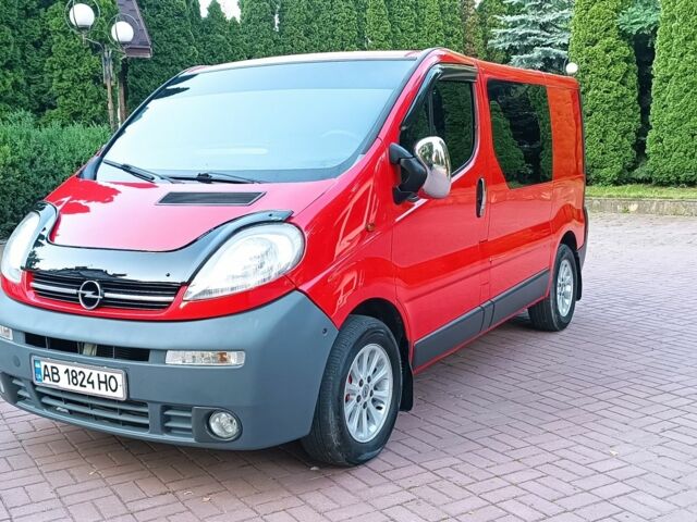 Красный Опель Виваро, объемом двигателя 1.9 л и пробегом 345 тыс. км за 7650 $, фото 1 на Automoto.ua