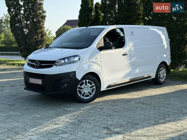 Опель Виваро, объемом двигателя 1.5 л и пробегом 169 тыс. км за 14200 $, фото 1 на Automoto.ua