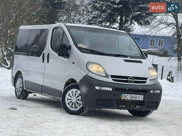 Опель Виваро, объемом двигателя 1.9 л и пробегом 400 тыс. км за 5700 $, фото 1 на Automoto.ua