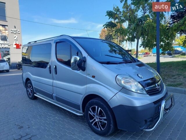 Опель Віваро, об'ємом двигуна 2 л та пробігом 316 тис. км за 8250 $, фото 1 на Automoto.ua