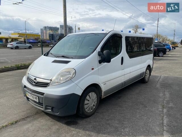 Опель Віваро, об'ємом двигуна 2 л та пробігом 450 тис. км за 8500 $, фото 1 на Automoto.ua