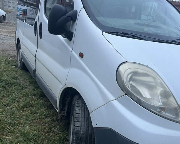 Опель Віваро, об'ємом двигуна 2 л та пробігом 297 тис. км за 7000 $, фото 1 на Automoto.ua