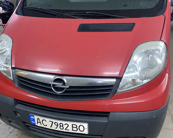 Опель Віваро, об'ємом двигуна 2 л та пробігом 370 тис. км за 11500 $, фото 1 на Automoto.ua