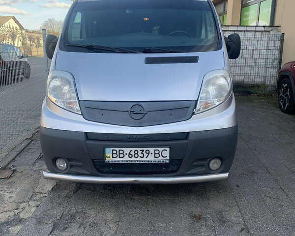 Опель Виваро, объемом двигателя 2 л и пробегом 232 тыс. км за 13500 $, фото 1 на Automoto.ua