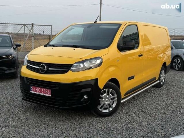 Опель Виваро, объемом двигателя 1.5 л и пробегом 156 тыс. км за 15400 $, фото 1 на Automoto.ua