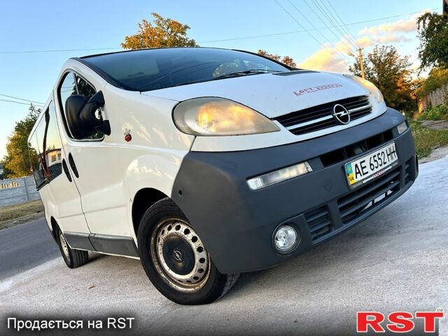 Опель Виваро, объемом двигателя 1.9 л и пробегом 350 тыс. км за 5900 $, фото 1 на Automoto.ua