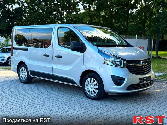 Опель Виваро, объемом двигателя 1.6 л и пробегом 128 тыс. км за 11800 $, фото 1 на Automoto.ua