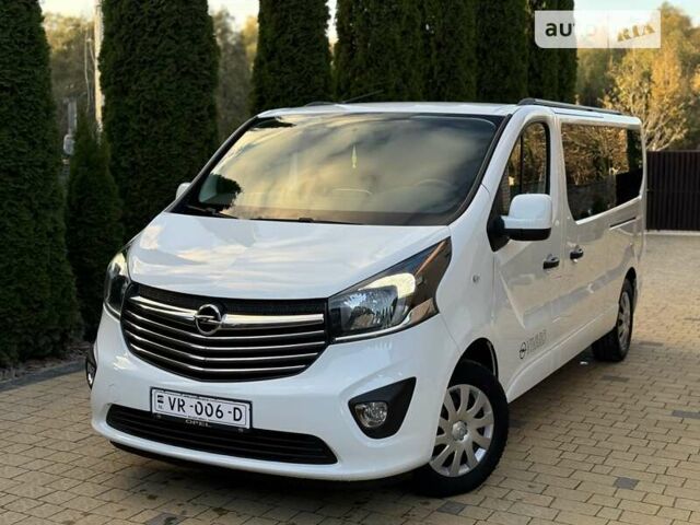 Білий Опель Віваро пас., об'ємом двигуна 1.6 л та пробігом 232 тис. км за 15400 $, фото 1 на Automoto.ua