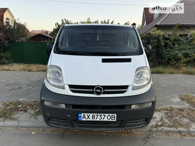 Опель Виваро пасс., объемом двигателя 1.87 л и пробегом 384 тыс. км за 7000 $, фото 1 на Automoto.ua