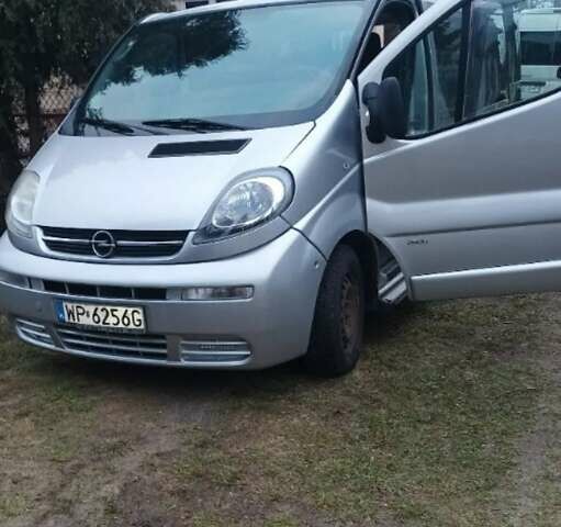 Опель Виваро пасс., объемом двигателя 2 л и пробегом 370 тыс. км за 5800 $, фото 1 на Automoto.ua