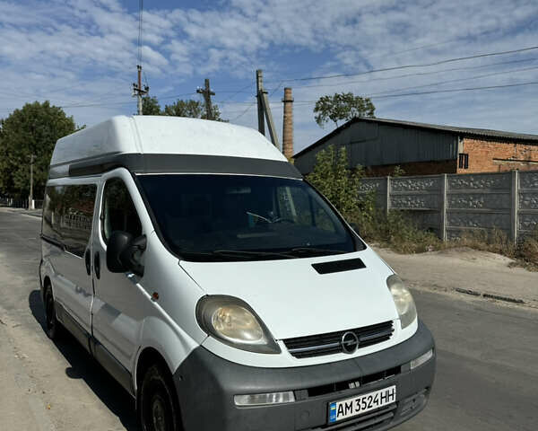 Опель Виваро пасс., объемом двигателя 1.9 л и пробегом 351 тыс. км за 6000 $, фото 1 на Automoto.ua