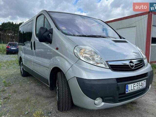 Опель Виваро пасс., объемом двигателя 2 л и пробегом 250 тыс. км за 4700 $, фото 1 на Automoto.ua