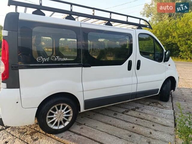 Опель Виваро пасс., объемом двигателя 2 л и пробегом 135 тыс. км за 9500 $, фото 1 на Automoto.ua