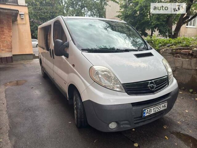 Опель Віваро пас., об'ємом двигуна 2 л та пробігом 213 тис. км за 13800 $, фото 1 на Automoto.ua