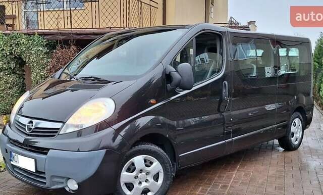 Опель Виваро пасс., объемом двигателя 2 л и пробегом 211 тыс. км за 9500 $, фото 1 на Automoto.ua