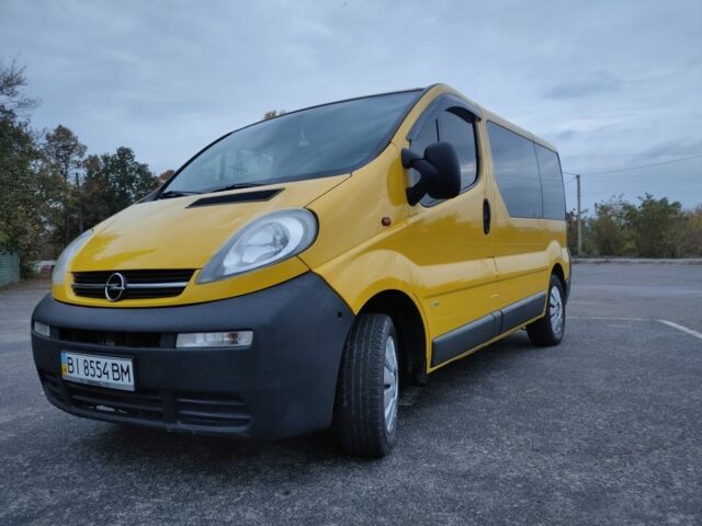 Жовтий Опель Віваро, об'ємом двигуна 1.9 л та пробігом 275 тис. км за 6850 $, фото 1 на Automoto.ua