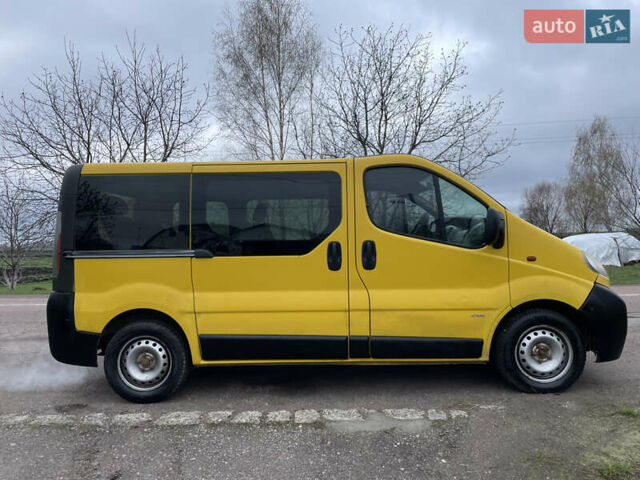 Жовтий Опель Віваро, об'ємом двигуна 0 л та пробігом 320 тис. км за 6200 $, фото 1 на Automoto.ua