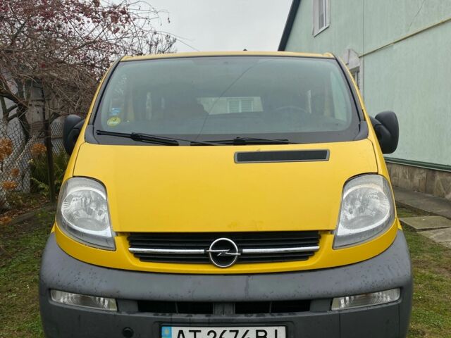 Жовтий Опель Віваро, об'ємом двигуна 1.9 л та пробігом 180 тис. км за 7100 $, фото 1 на Automoto.ua